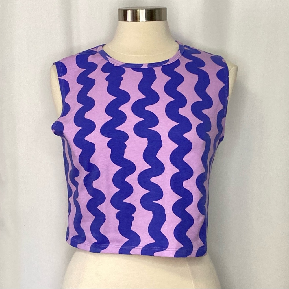 Nooworks Summer Tank crop top in Squiggle pattern, size Medium NWT